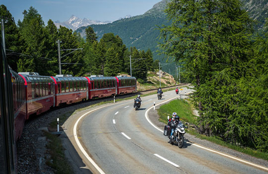 Строительство моста через реку Пехорку в Москве выполнено на 85%